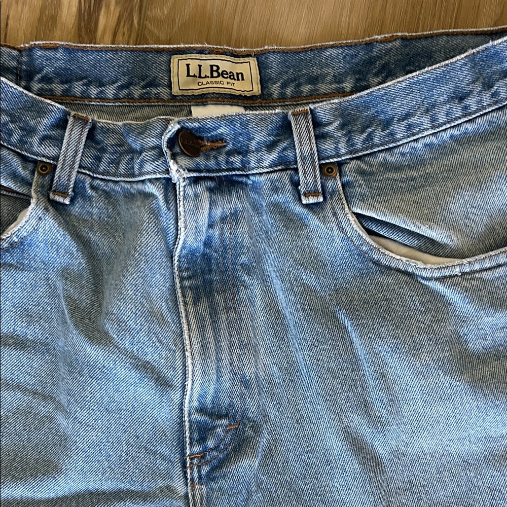 L.L. Bean Men's Relaxed Jeans - Light Blue
